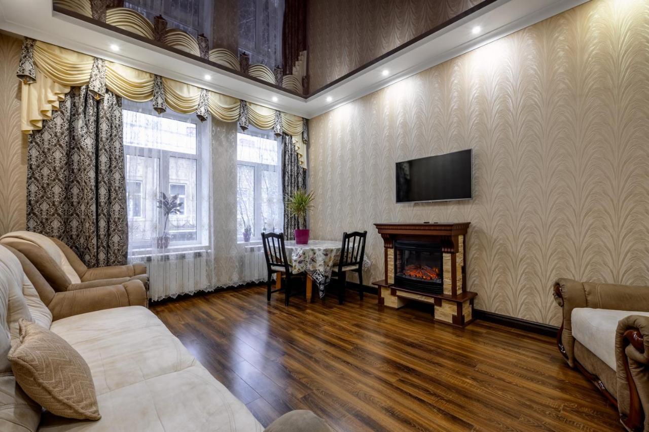 Noviy Svit 4 Apartments Lemberg Exterior foto